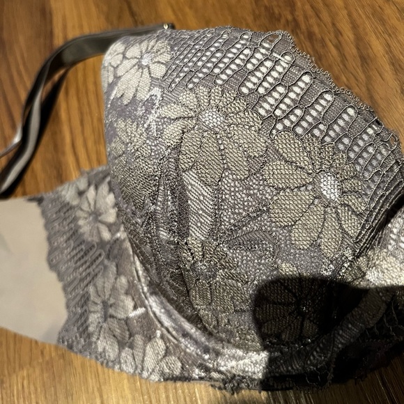 Grey Floral Print Bra - Picture 2 of 5